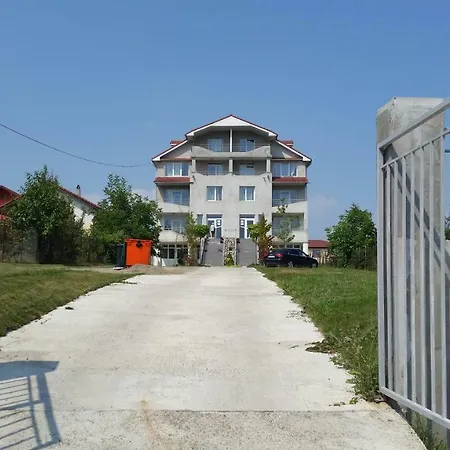 Πανσιόν Clau's